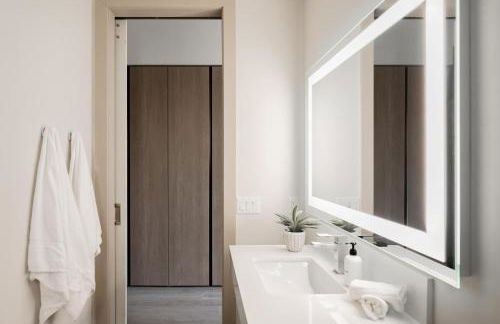 Brand New Condo - Walk to Empower Stadium - Tesoro - Foto 17