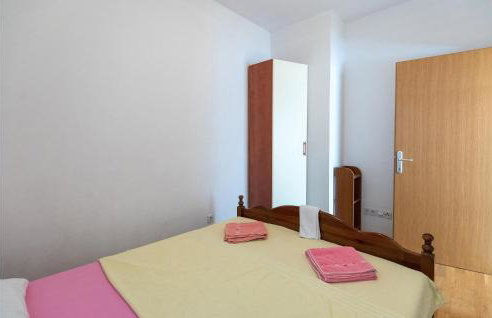 Two-Bedroom Apartment In Klek - Photo 14