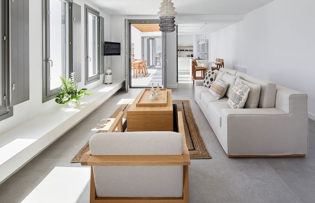 Kamini Santorini Luxury Villas - Photo 43