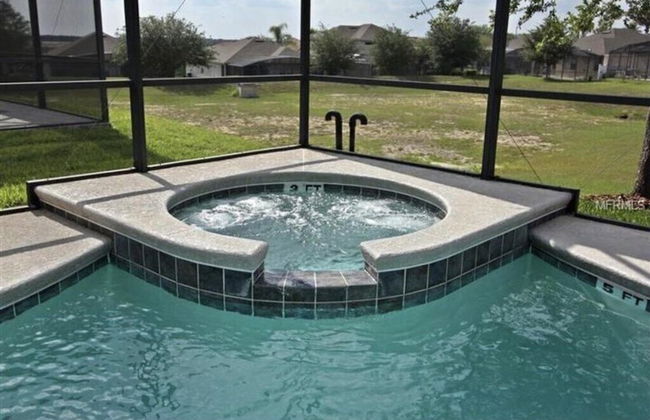 Family Home at Tower Lake - Foto 17