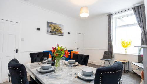 Cosy Four Bedroom Terrace Rishton - Foto 5