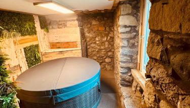 The Old Paper-shop, WiFi, Sleeps 4 & Pet Friendly - Photo 3