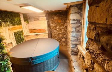 The Old Paper-shop, WiFi, Sleeps 4 & Pet Friendly - Photo 3