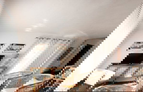 Bini Belin Villa de Lujo WIFI y Piscina - Photo 9