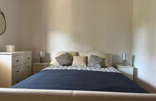 Bright & Spacious Two-Bedroom Apartment - Foto 2