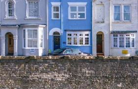 The Blue house on the wall - Foto 38