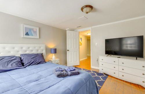 Deck and Game Room Family Home in Stockbridge! - Foto 27