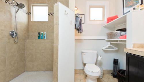 #StayinMyDistrict Hyde Park Down - Photo 5