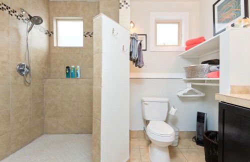 #StayinMyDistrict Hyde Park Down - Photo 5