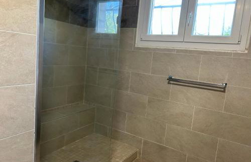 Appart F2 spacieux proche Paris - Foto 6