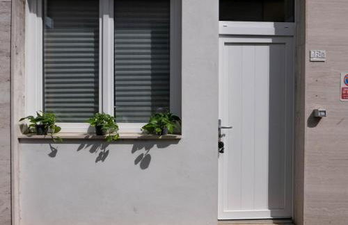 CHECK-INN House in front of the Rho fair, 6 minutes walk - Foto 1