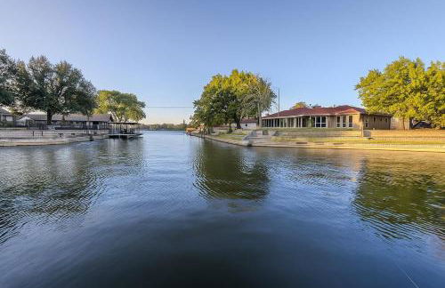 Lakefront Granbury Getaway - Foto 30