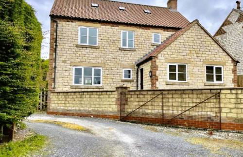 Oak House - sleeps 10 with Bar & Games room - Foto 5