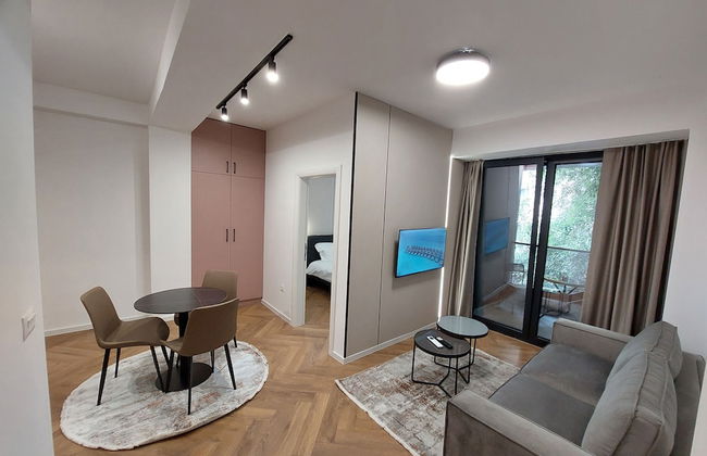 Executive Suites by Modern Living - Photo 13