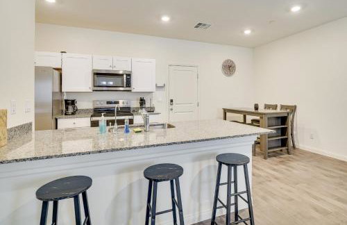 Inviting Henderson Townhome with Community Pool! - Foto 10