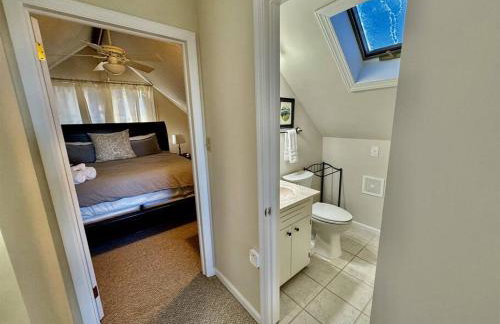 1MMView-2Kings-HotTub-PoolTable-Arcade-Waterfall - Foto 15