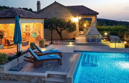 Pet Friendly Home In Postira With Wifi - Photo 17