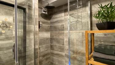 Sommet studio au centre du village - Foto 3, towels, Shower