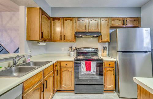 Hike, Golf & Explore: Ruidoso Retreat w/ Deck! - Foto 4