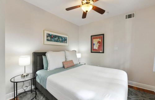 Montgomery Apartments on Magazine Street - Foto 143