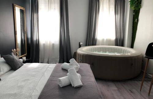 Apartment Zagreb Jacuzzi - Photo 15