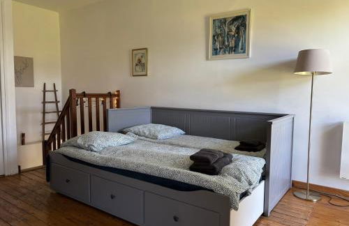 Les Douves Duplex 5 personnes lumineux avec jardin et terrasse aménagée , vue sur château à 5mn de la mer, proche Omaha Beach et Bayeux - Foto 19