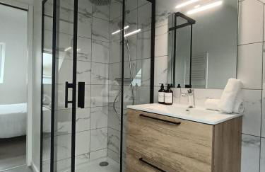 House with garden terrace and balcony with sea view - Foto 10