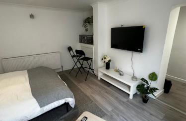 Plumstead one bed studio flat - Foto 4