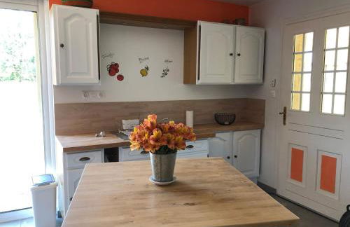 Gîte tout confort près du circuit des 24H du Mans - 3 chambres, jardin et parking privé - FR-1-410-261 - Photo 11