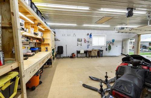 Spacious & Updated MQT Home - HotTub - Backyard - Foto 22