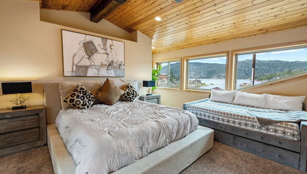 Boulder Bay Chalet Lakefront - Foto 4, Habitación