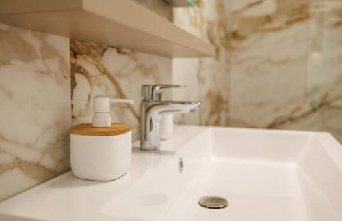 Lulani Soline Pool Apartment - Photo 55