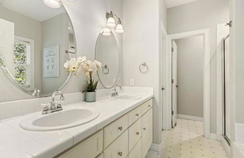 Fabulous Family-friendly Retreat by Windsor Lake! - Foto 77