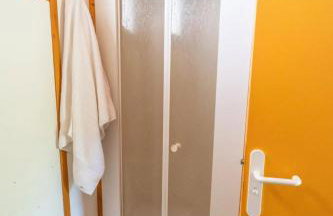 ZEcamping dog friendly piscine chauffée et restaurant bord de rivière - Foto 6