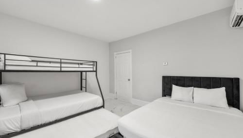 5MIN walk NYC Train Massage Chair Sleeps 12Plus - Foto 4