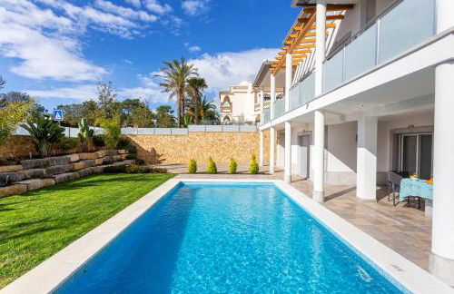 Luxury Vau Beach Villa with Private Heated Pool - Foto 1