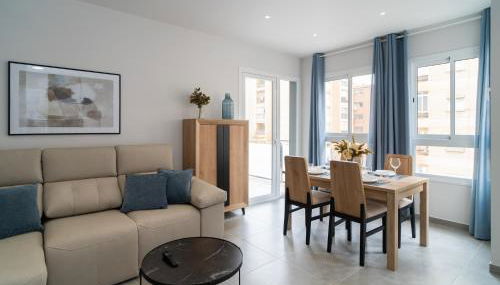 AAC Málaga - Amplio apartamento con terraza, totalmente equipado, nuevo, muy bien ubicado - Foto 2