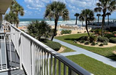 Ocean Views Retreat Enjoy the Ocean View from your balcony - Foto 33