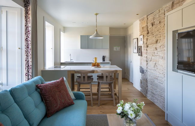 Abbey Strand Apartments, at Holyrood - Photo 18