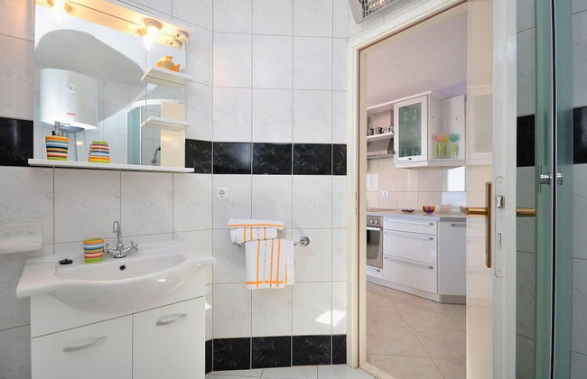 Villa Belezza Sleeps 8 With Pool - Foto 15