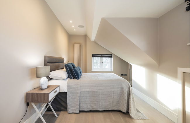 Hampstead Lux Flat-Hosted by Sweetstay - Photo 4