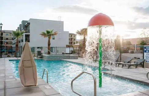 Spacious 5BR Resort Waterpark Access Sleeps 16 - Foto 4
