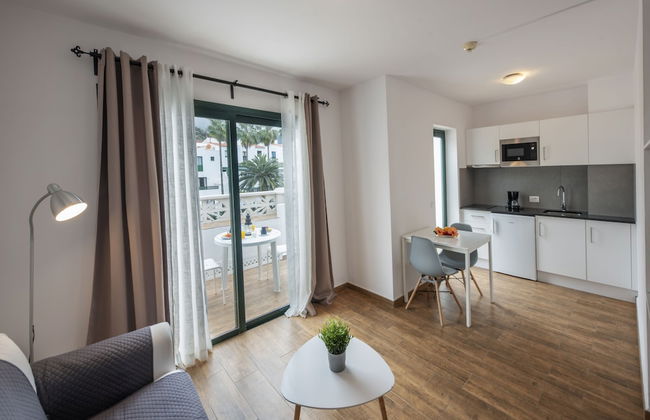 Apartamentos Los Rosales - Photo 34