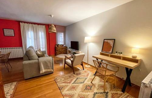 Apartamento familiar en el centro de Benasque con terraza - Photo 9