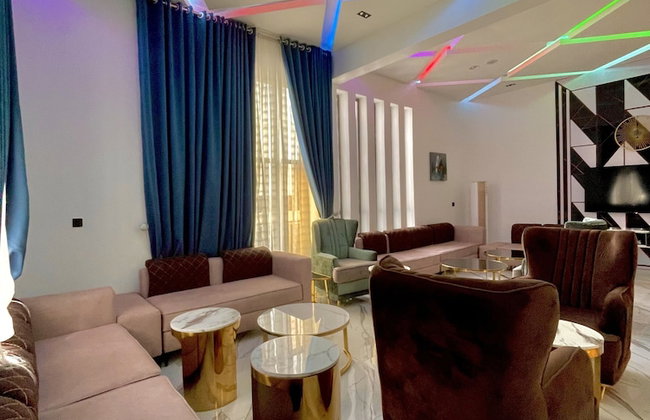 Lisa Suites - Photo 43