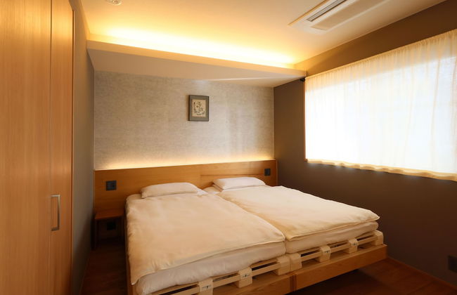 NEON HOTEL - Foto 13