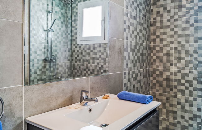 2 bedroom Apartment in Marbella with swimming pool and garden - Photo 16