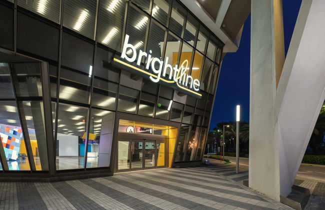 Tren de alta velocidad Brightline entre Miami y Orlando - Foto 5