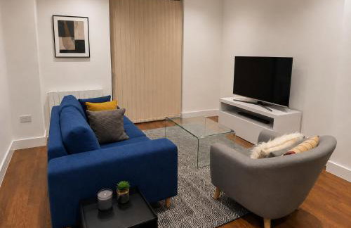 2 bedroom 2 bath 1 ensuite in Roya Asenal beautiful views & parking - Foto 2