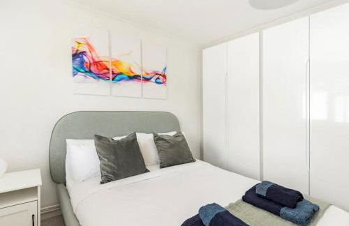 Bright and Spacious Apartment-Unbeatable Location! - Pass the Keys - Foto 10